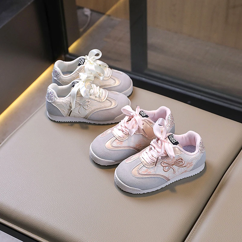 女童鞋子秋季新款小女孩德训鞋刺绣蝴蝶结阿甘鞋软底防滑小童鞋