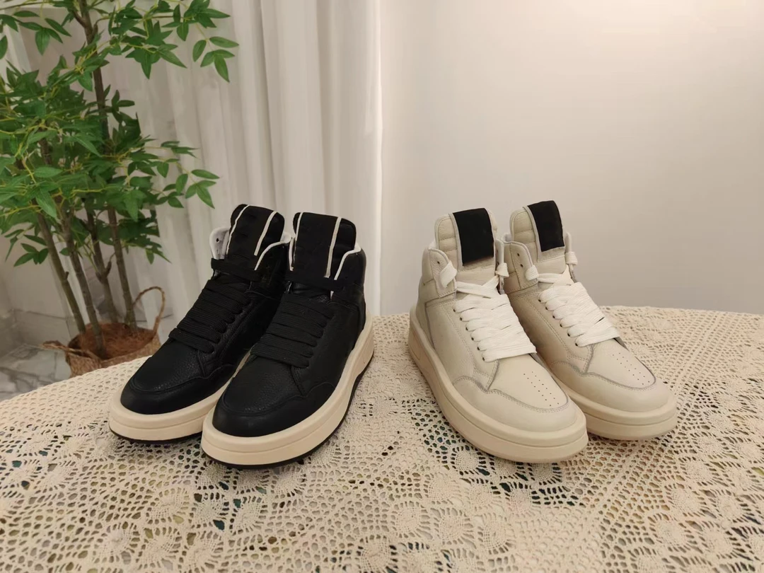 老王甄选 冬季新款 女士百搭时尚厚底休闲高帮鞋