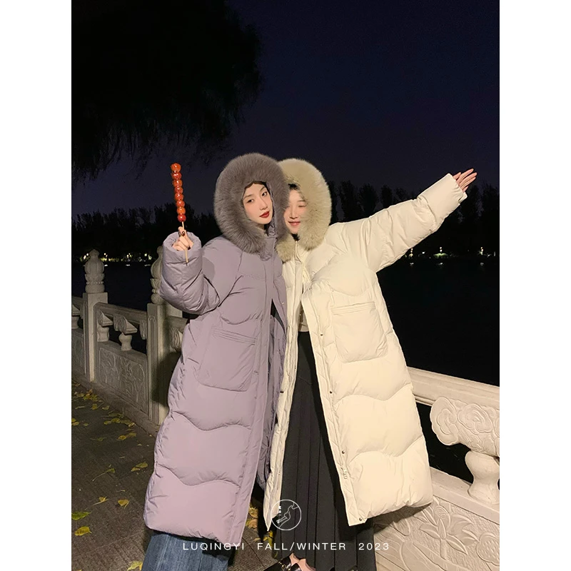 鹭青一现货【冬日来信】狐狸毛领白鸭绒连帽长款羽绒服女L23Y1663H
