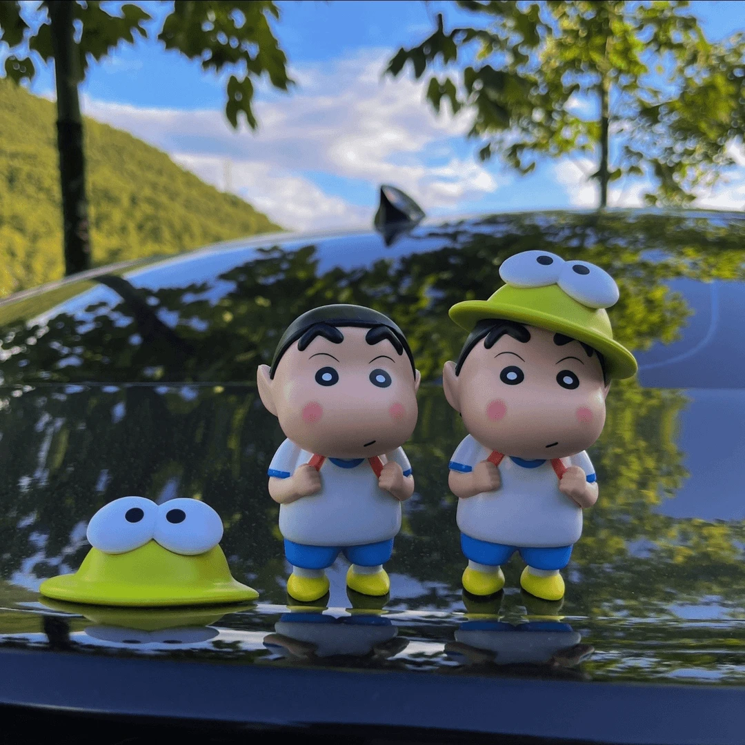 蜡笔小新手办青蛙小新汽车摆件玩偶可爱公仔治愈装饰品生日礼物G