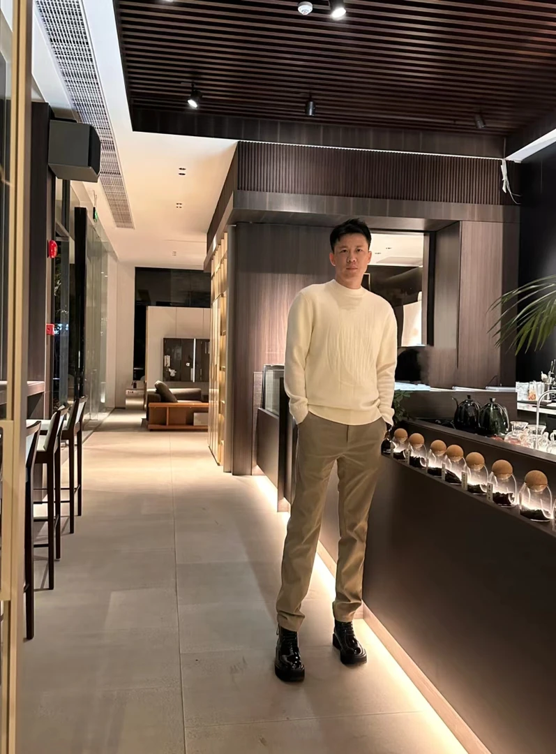 ANN闯183【长袖羊毛衫秋冬纯色圆领冬季针织修身运动】男士时尚