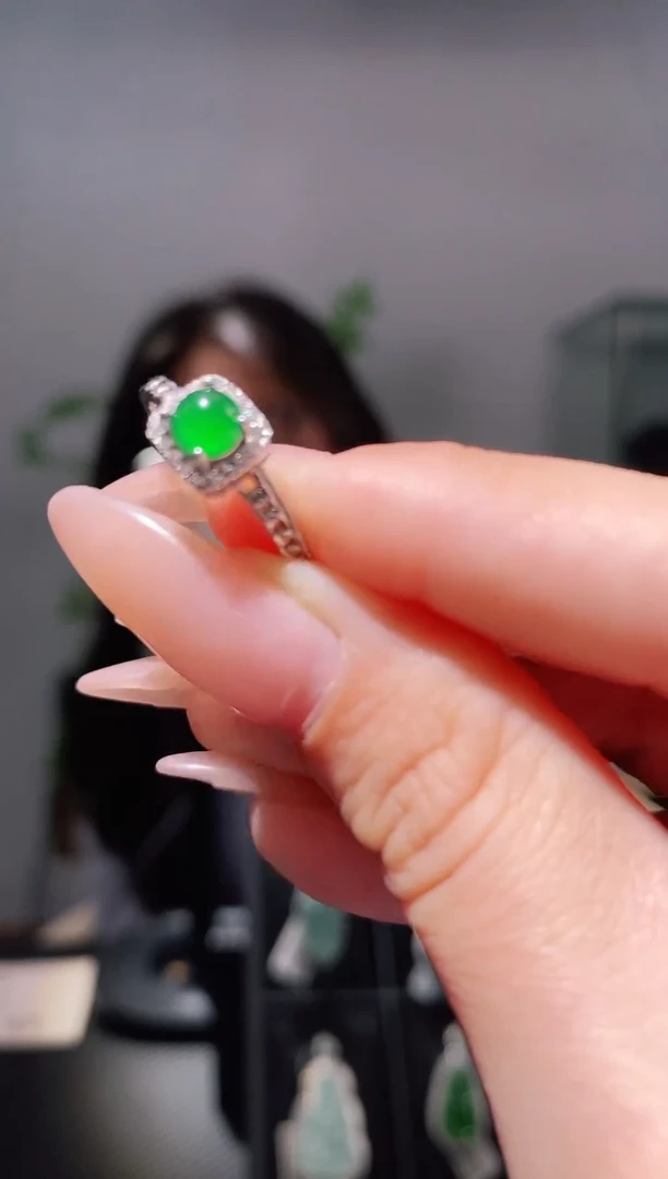 【闪购商品】翡翠蛋面银S925镶嵌戒指