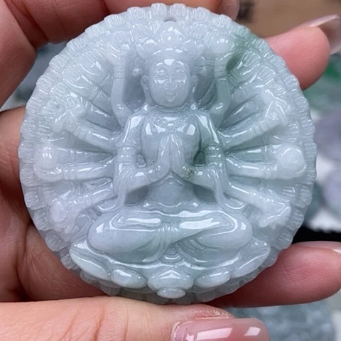 翡翠颈饰未镶嵌山水千手观音两面工