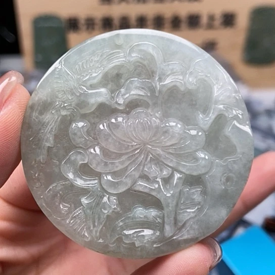 翡翠颈饰未镶嵌花开富贵