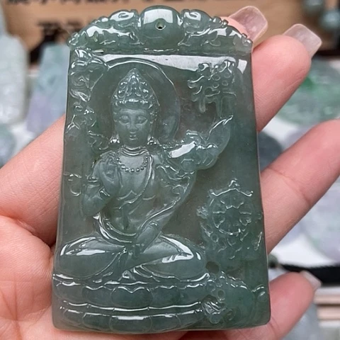 翡翠颈饰未镶嵌观音