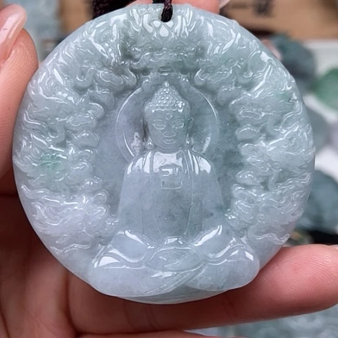 翡翠颈饰未镶嵌九龙大日如来