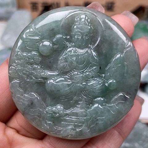 翡翠颈饰未镶嵌山水观音