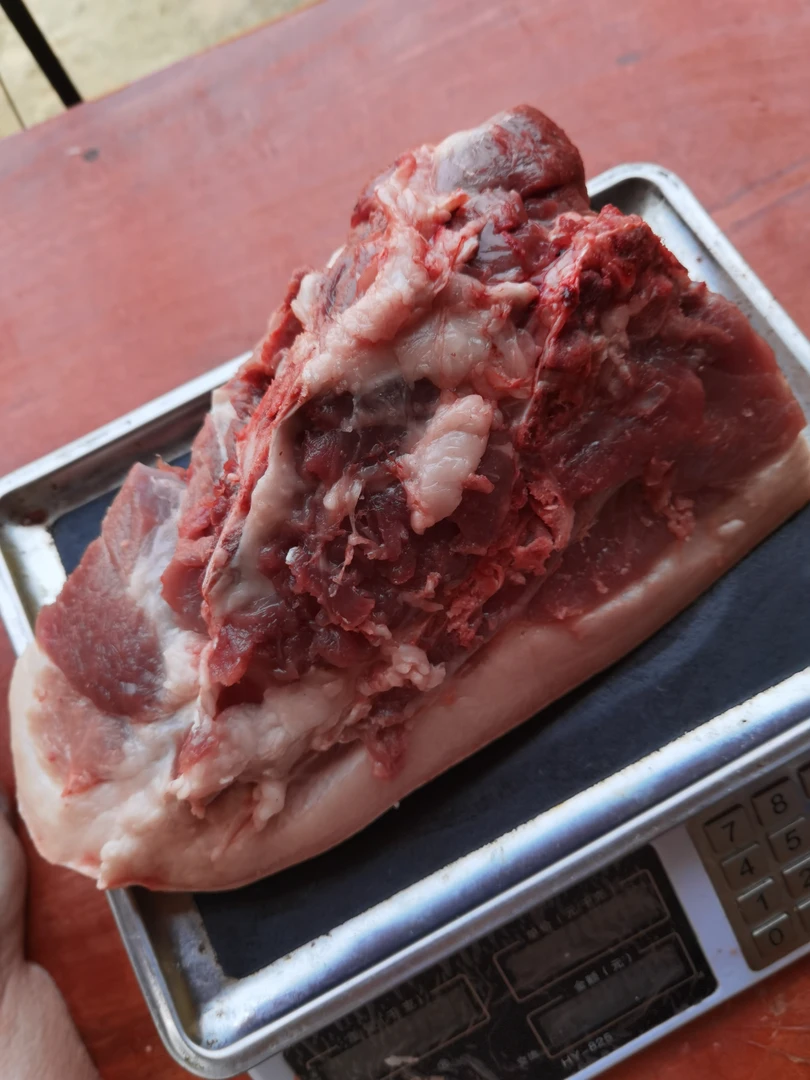 农家熟食土猪肉后腿肉