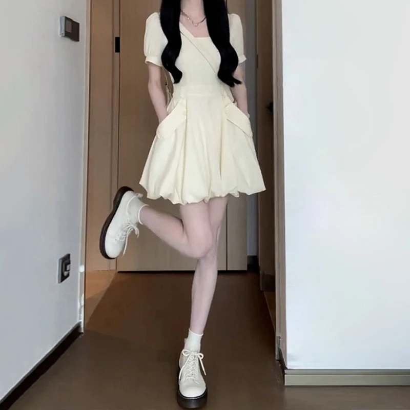 法式气质短袖连衣裙夏季2024新款风盐系穿搭收腰又甜又辣裙子2272