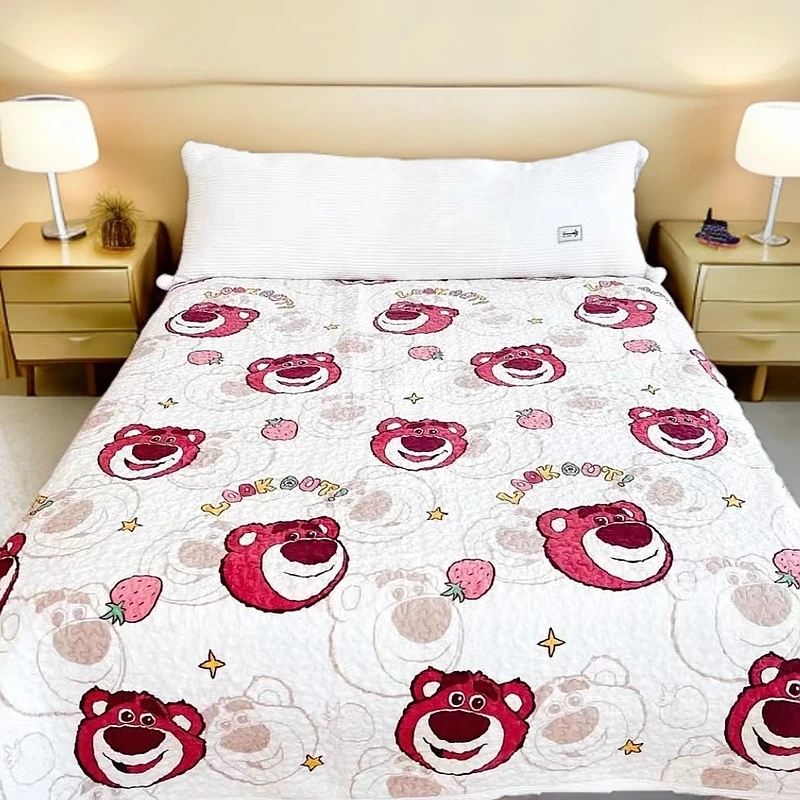 【加大牛奶绒】230*250幸运草莓熊加密加厚牛奶绒 亲肤柔软绗缝±5cm