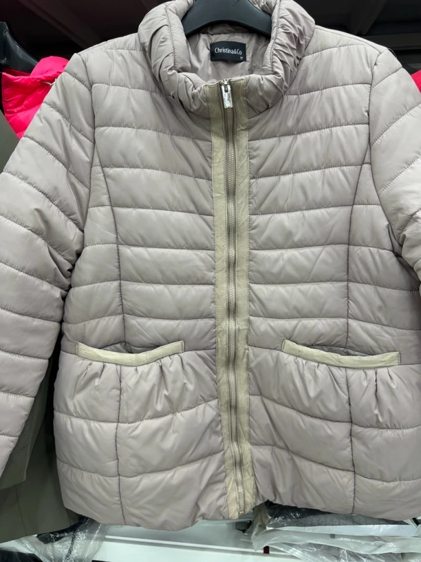 女款一体棉轻便排骨衣