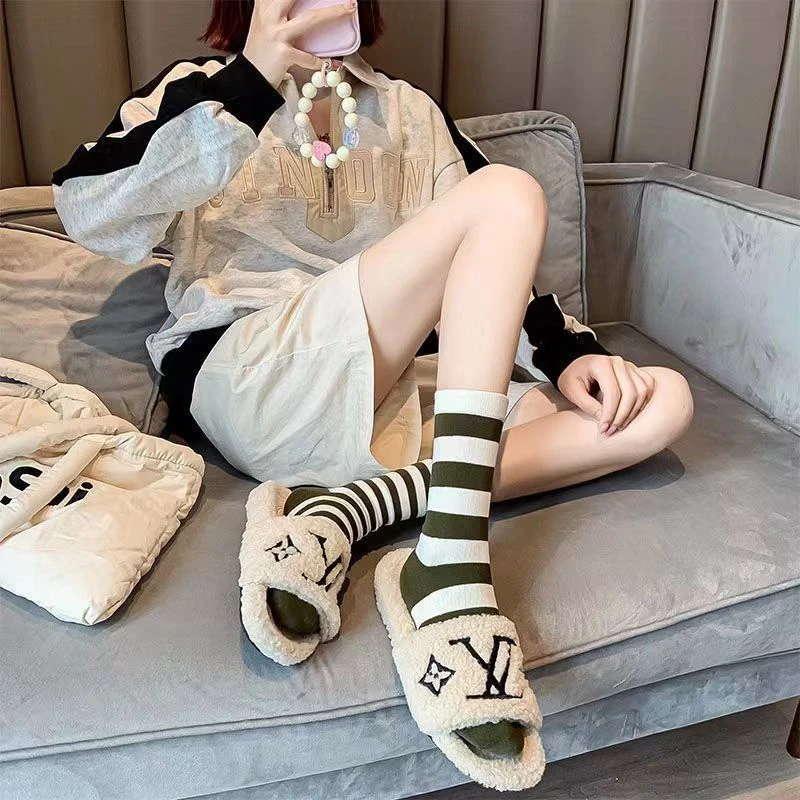 个性网红AB版不对称中筒袜韩系绿色粗细条纹袜子春秋季街头滑板袜