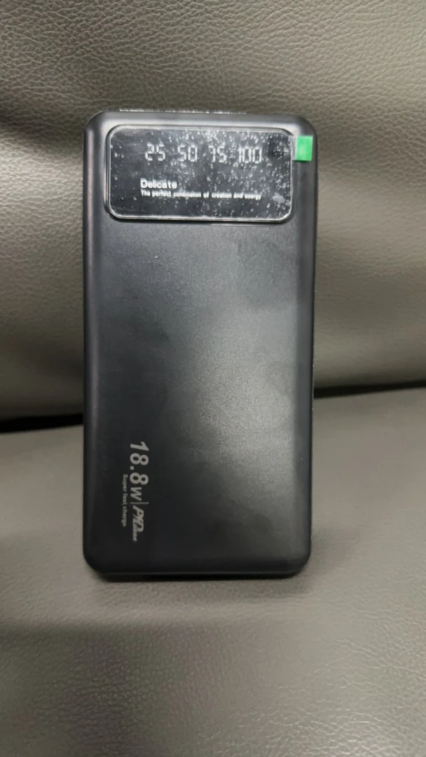 99新  大容量充电宝三万毫安，不是快充，裸机