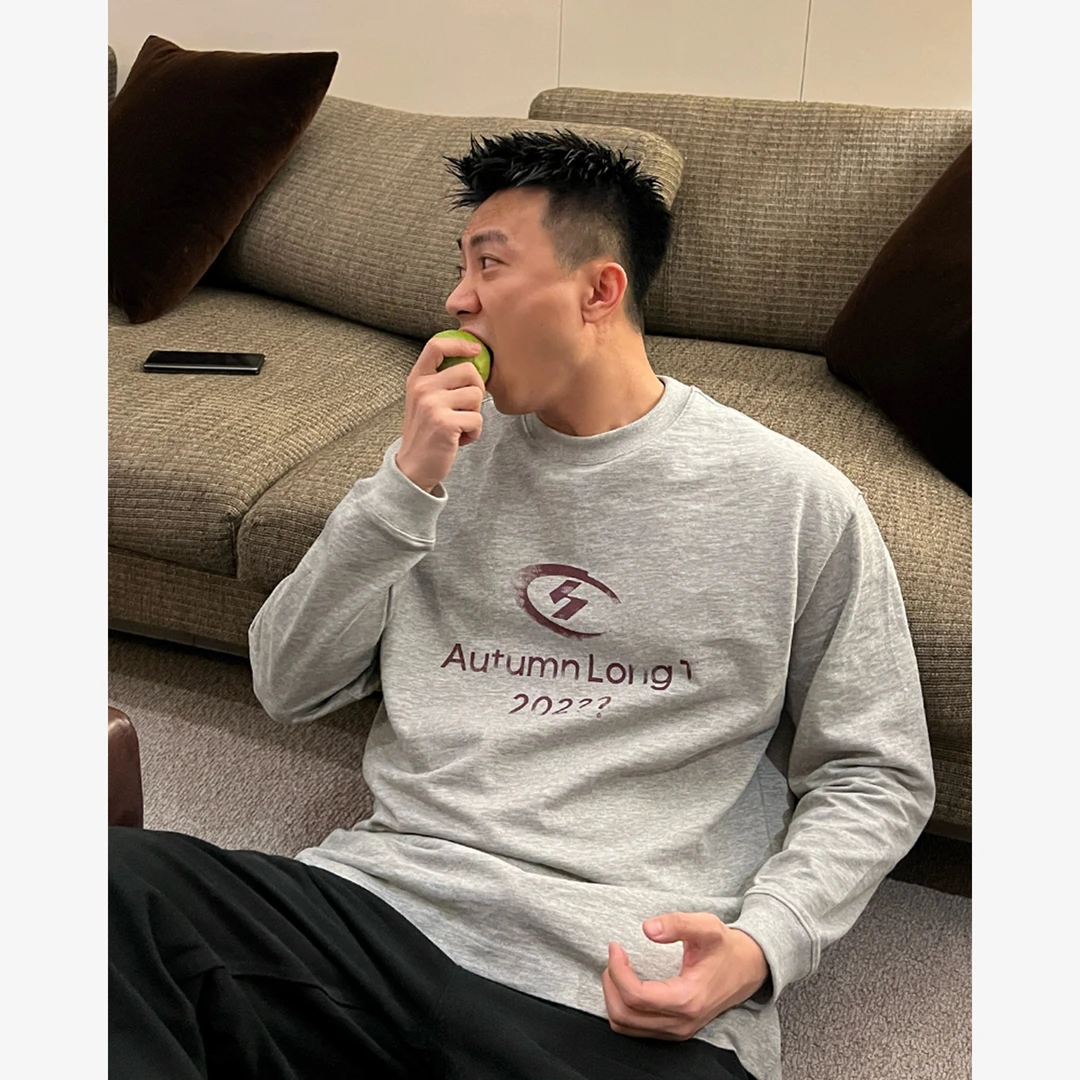 YIHAO STUDIO秋季新款男士全棉竹节纹长袖T恤宽松休闲百搭卫衣