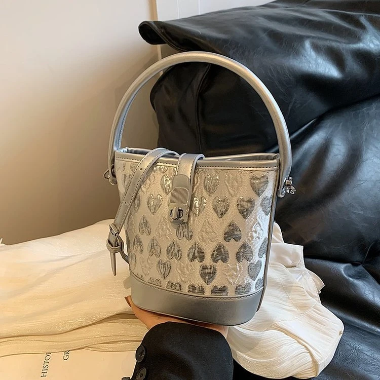 新中式手拎包包女夏天新款国风刺绣水桶包洋气百搭单肩斜挎包