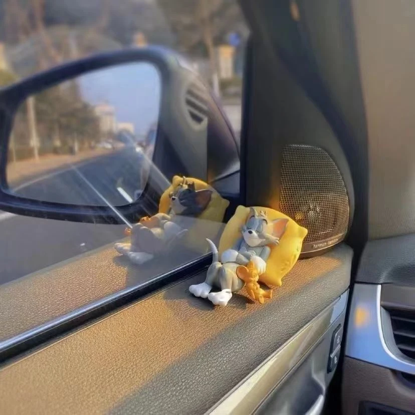 猫和老鼠汤姆杰瑞汽车载摆件车内装饰品可爱书桌面手办玩偶小摆件