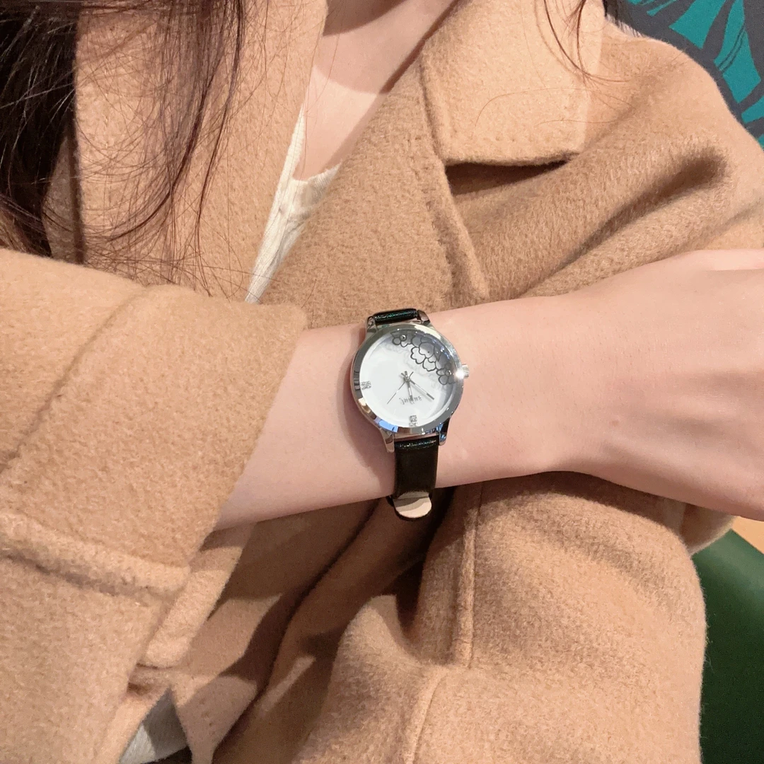 气质时尚圆形女士手表百搭简约防水女表