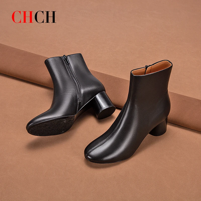 祈祈/CHCH新款英伦风真皮女短靴气质粗跟显瘦尖头侧拉链CM2B6031