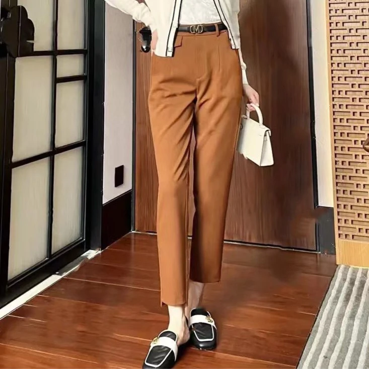 【凡黛卡】 2023新款 女士百搭早秋新款字母腰带通勤直筒裤 NK017