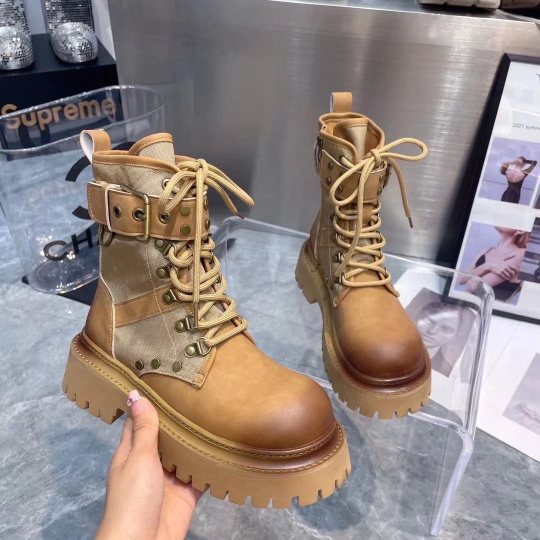 【曦和】欧货2024复古潮时尚铆钉系带马丁靴走秀款百搭厚底短靴ins