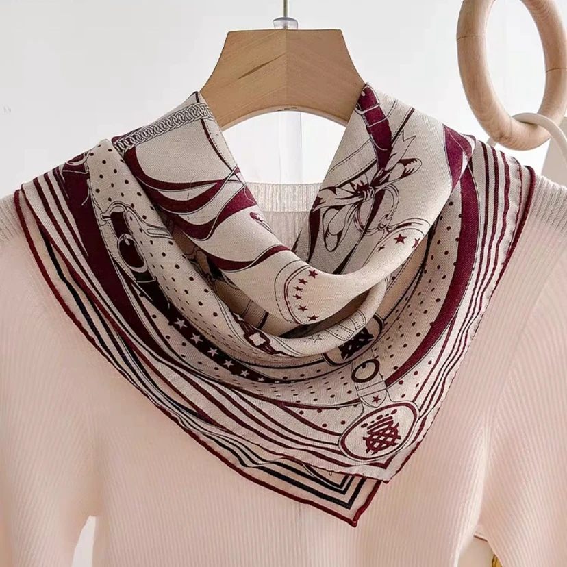 丹语丝绸-清晨漫步-65*65桑蚕丝澳毛中方巾