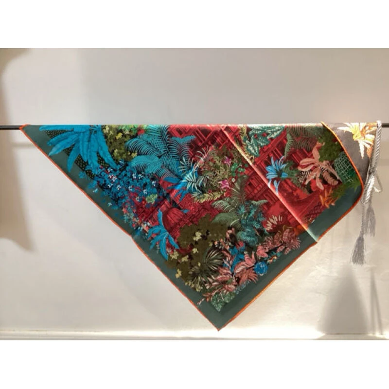 丹语丝绸-辛特拉花园-65双面斜纹中方巾