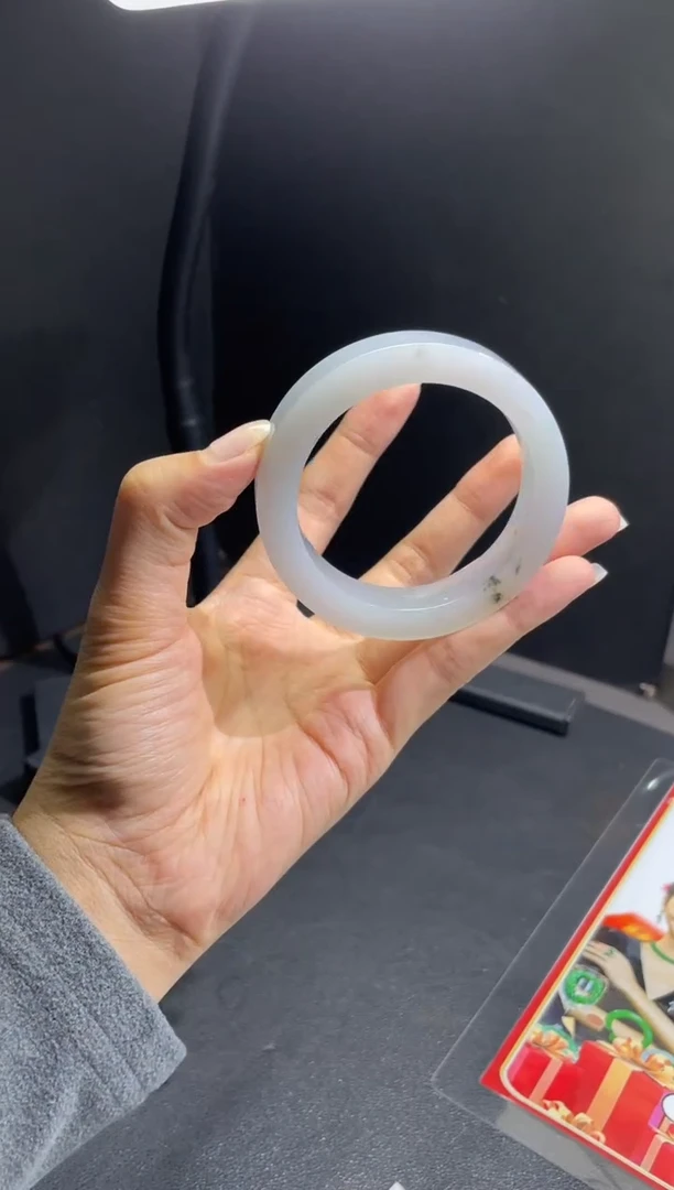【闪购商品】定制翡翠手镯未镶嵌手镯DDQ/发一件