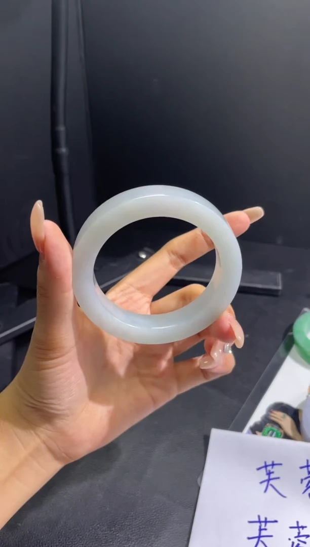 【闪购商品】定制翡翠手镯未镶嵌手镯DDQ/发一件