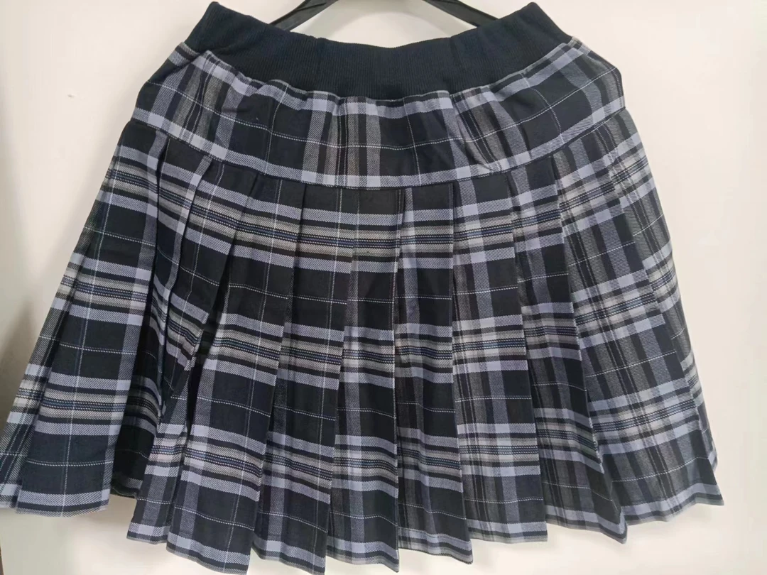 黑白制服格子裙子