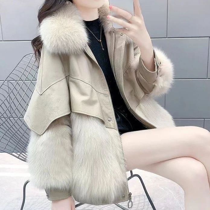雪屮飞狐狸毛皮草外套女海宁皮毛时尚一体网红爆款羽绒服炸街气质