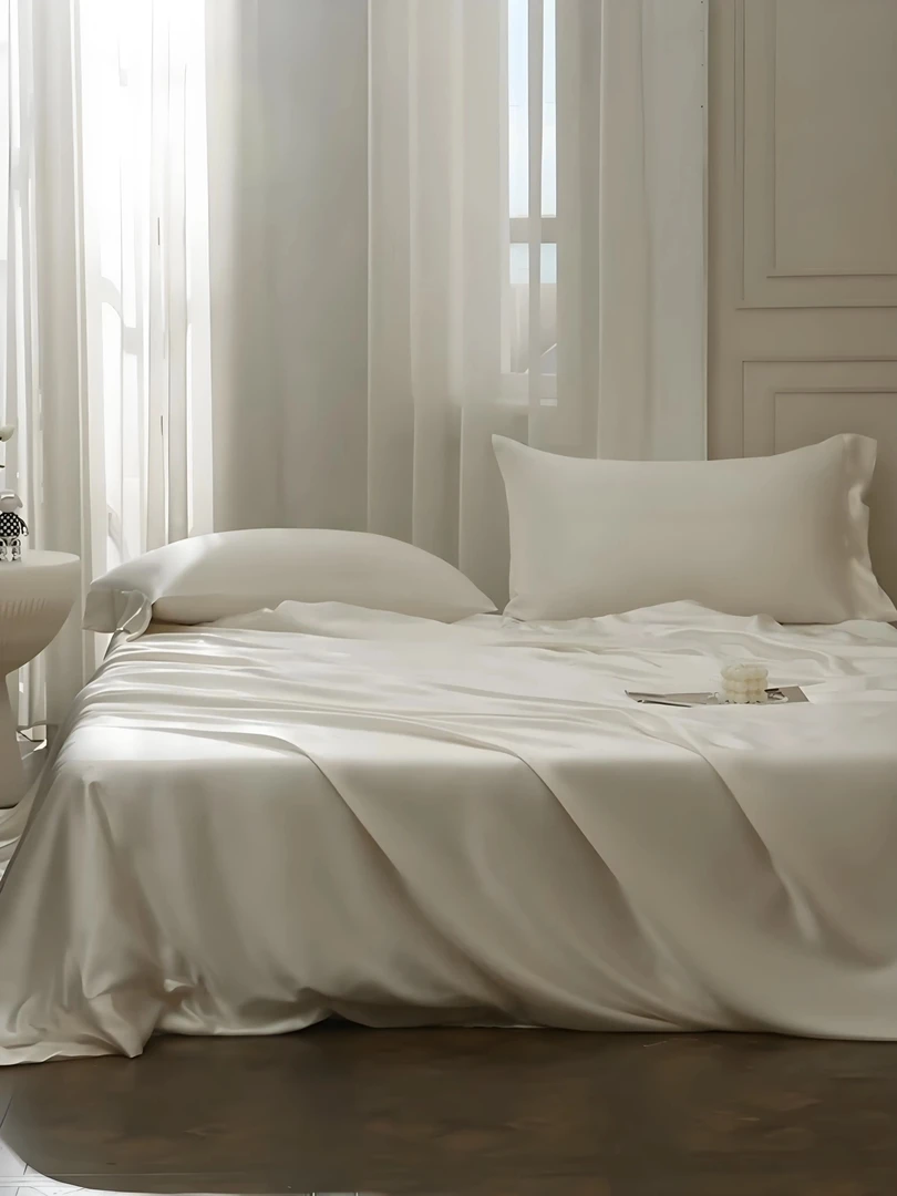 外贸高级白色天丝 被套尺寸约230*240左右（里面一圈有拉链）