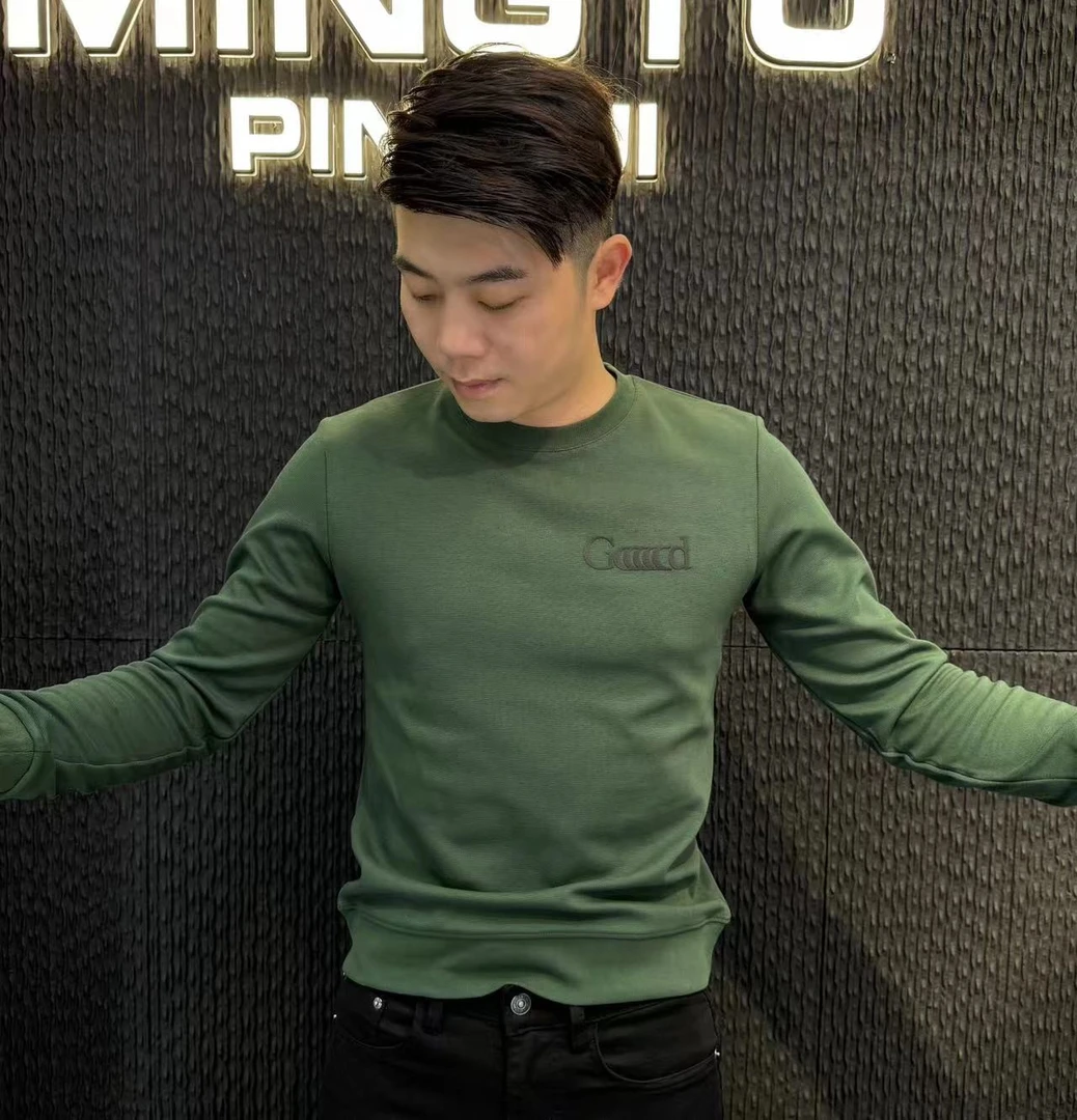 名图服饰2024秋冬简约修身高品质男士圆领套头印花Q18卫衣潮长袖