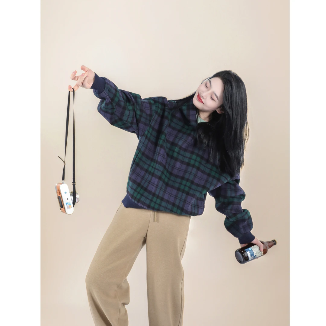 今婷潮流时尚休闲百搭宽松蓝绿格纹羊毛连帽卫衣外套女-J24404310