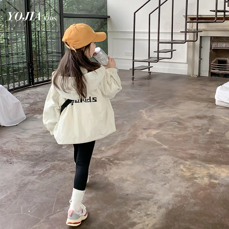 YOJIA城市机能女童冲锋衣春秋2024秋装儿童运动连帽外套防风衣