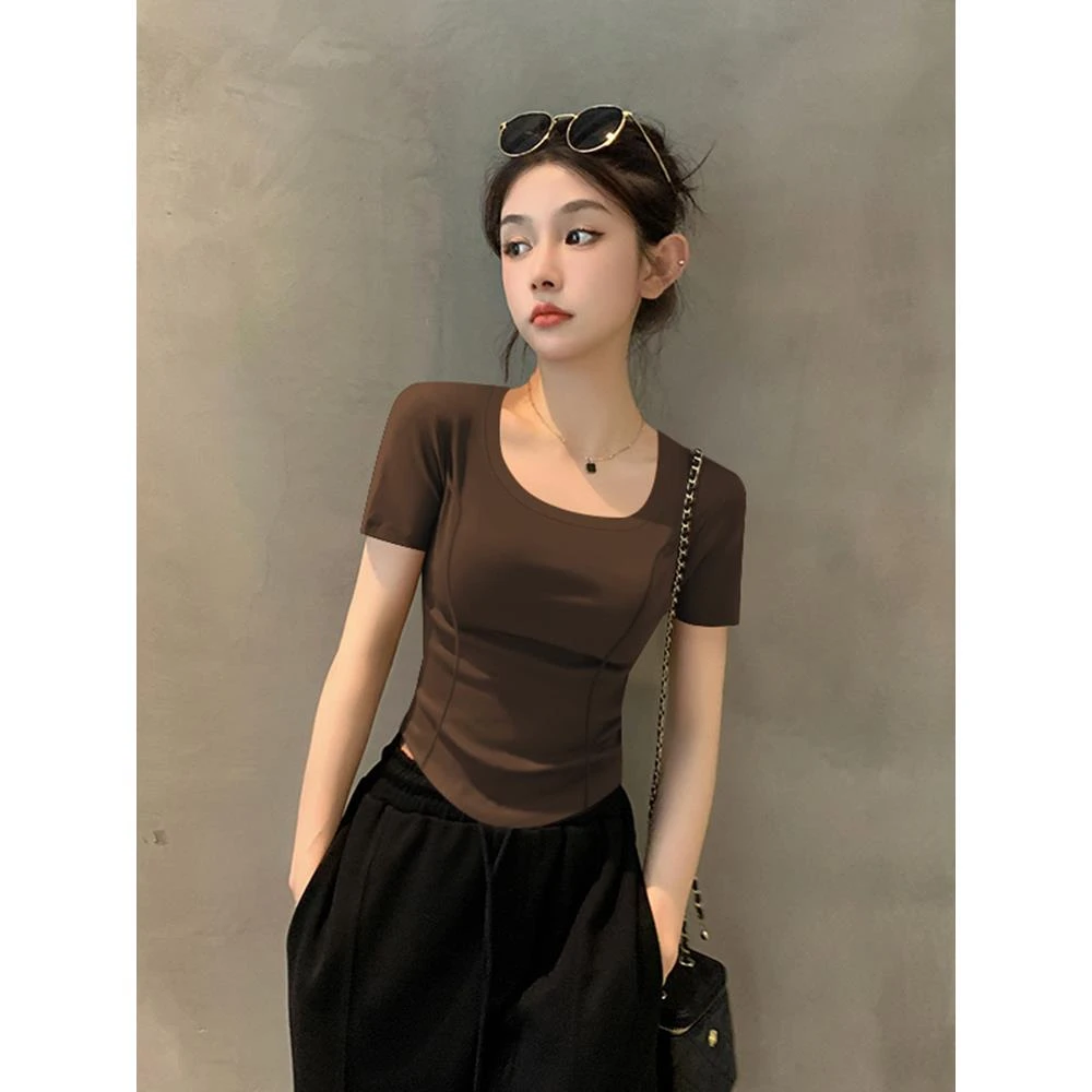 2025新款夏季咖色u领短袖T恤女不规则下摆针织螺纹紧身正肩上衣潮