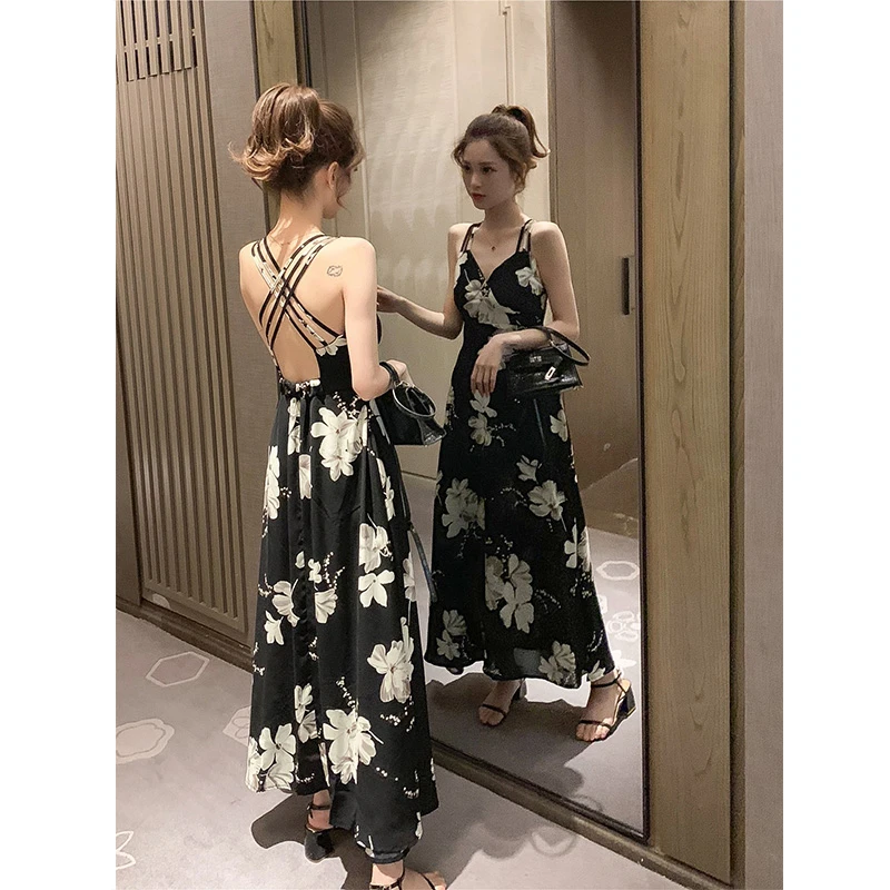 吊带露背连衣裙女夏海边度假三亚沙滩裙超仙长裙巴厘岛小个子裙子