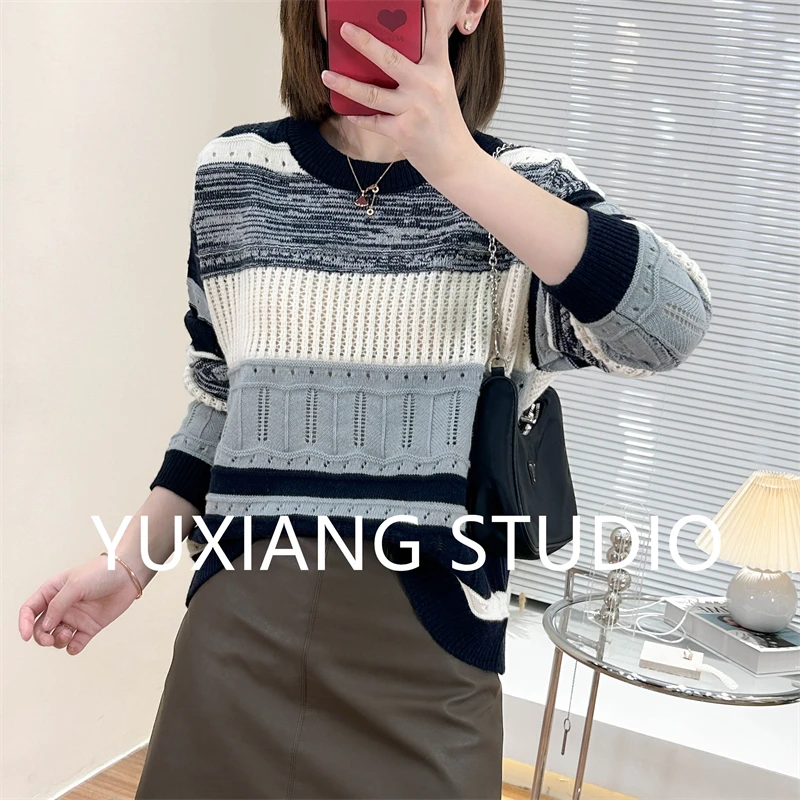 Q圆领花纱镂空拼色条纹春秋季新款上衣宽松韩版长袖套头针织衫女