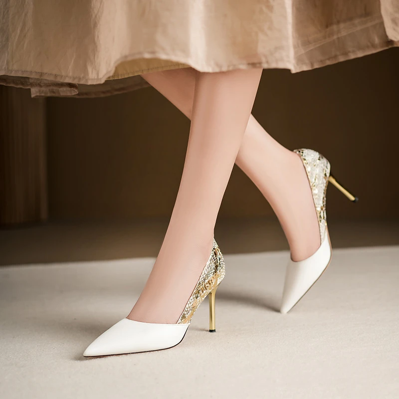 夏季新款白色蛇纹拼接尖头高跟鞋性感气质百搭单鞋2023新款浅口女