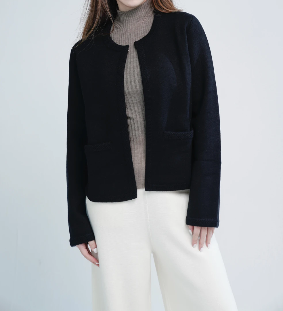 逗号/100%极细美丽诺时尚小香风外套