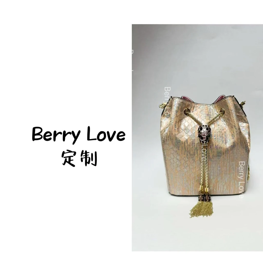 BerryLove/巴黎恋人2024年订制轻奢蟒蛇单肩斜挎水桶包宝