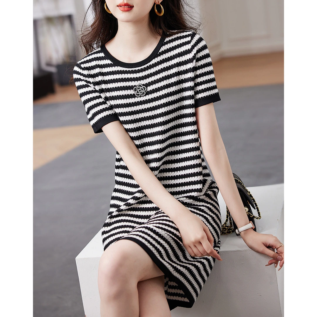 dme德·玛纳冰丝连衣裙新款套头微弹条纹撞色针织短袖连衣裙显瘦