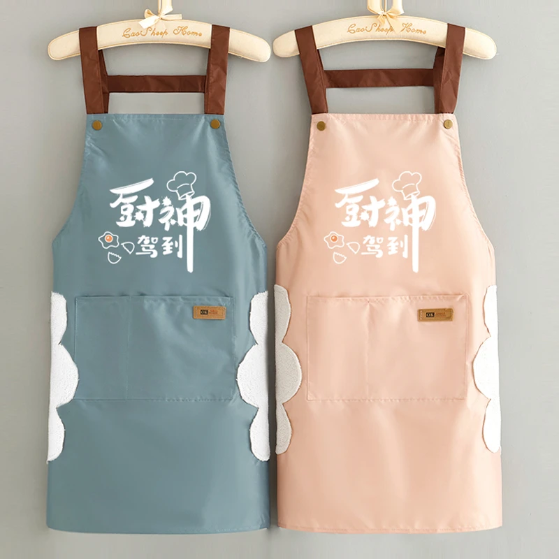 厨神做饭围裙新款背带擦手兜设计防水防油家用餐饮店定制工作服女