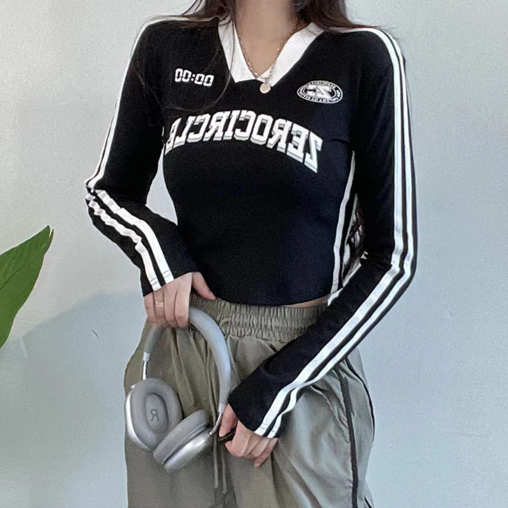 美式辣妹撞色V领长袖T恤女秋季新款内搭字母印花打底短款别致上衣