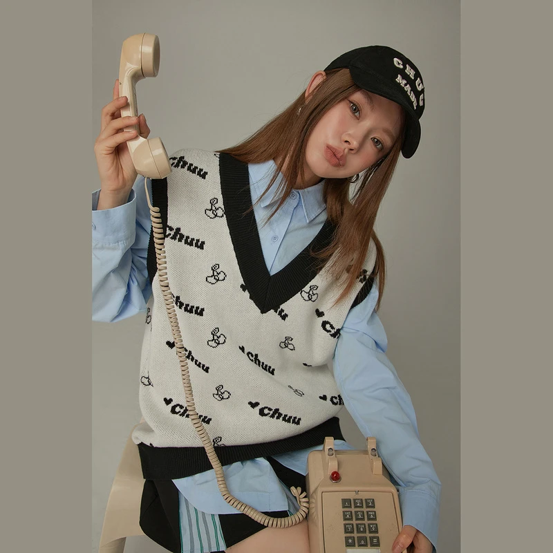 H014【金拐子专属】CHUU字母提花设计无袖V领马甲针织衫-F