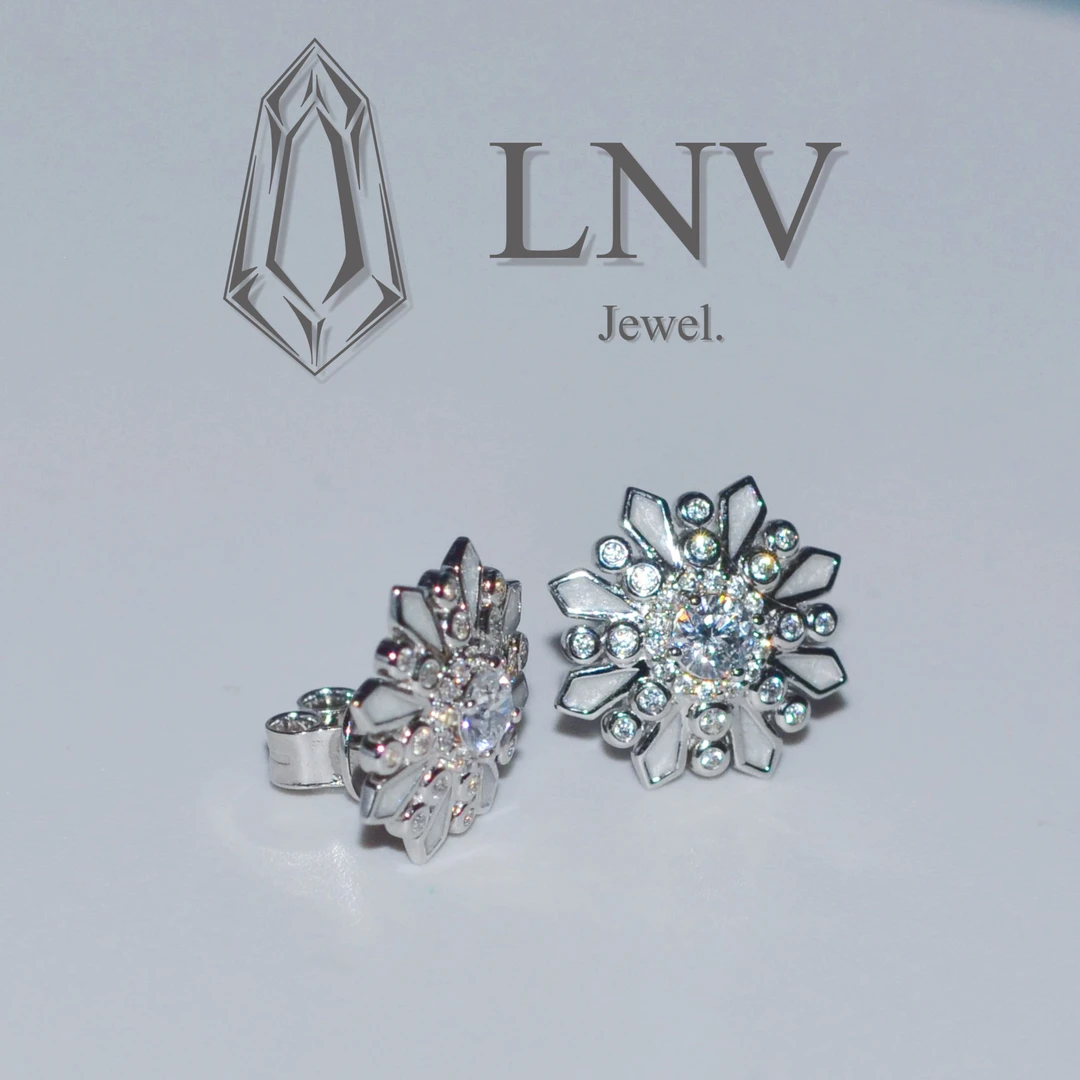 LNV 925银合成锆石耳饰 LOVE雪花耳钉简约百搭轻奢高级秋冬星降
