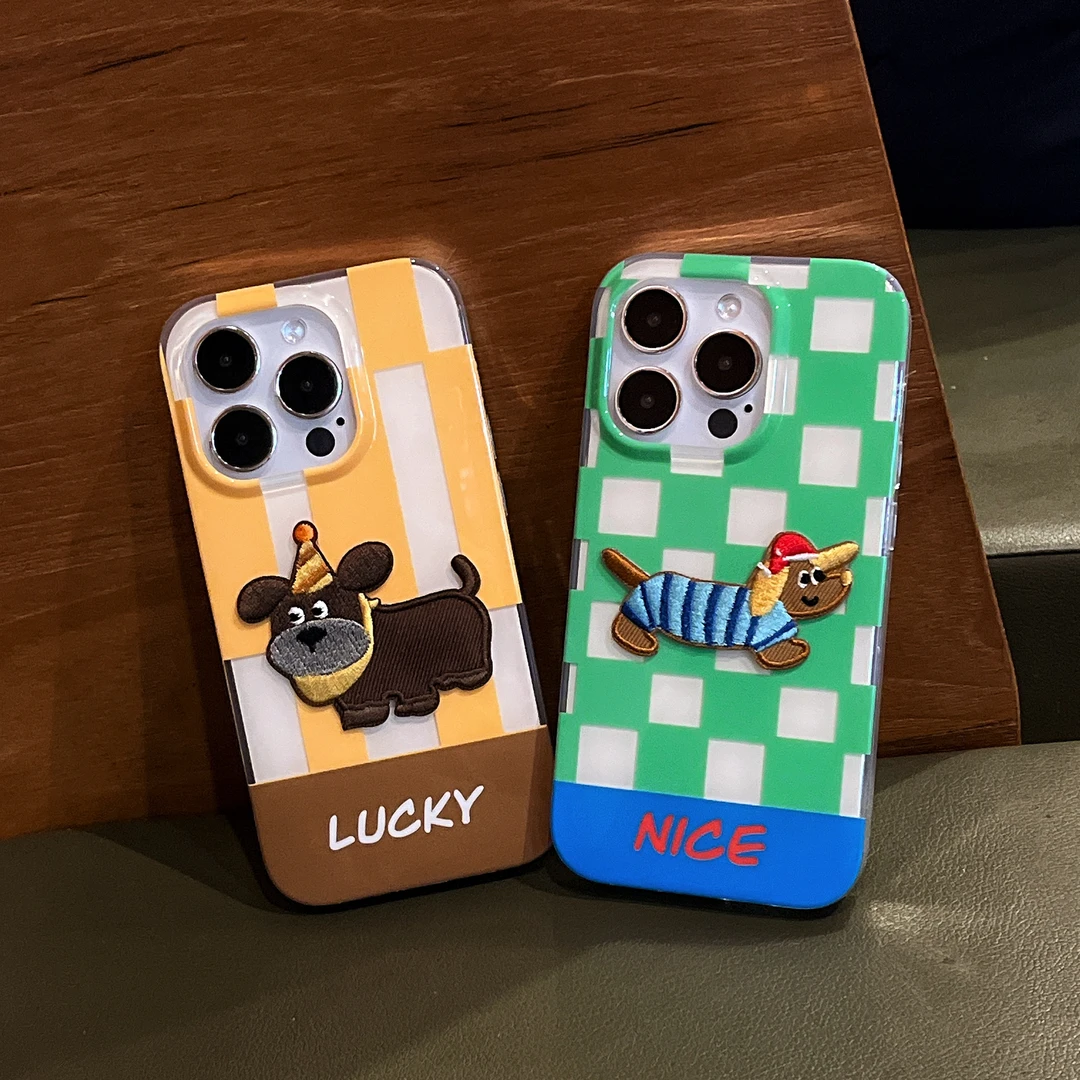 趣味可爱卡通适用于苹果华为15pro格纹小狗mate60彩绘15promax壳