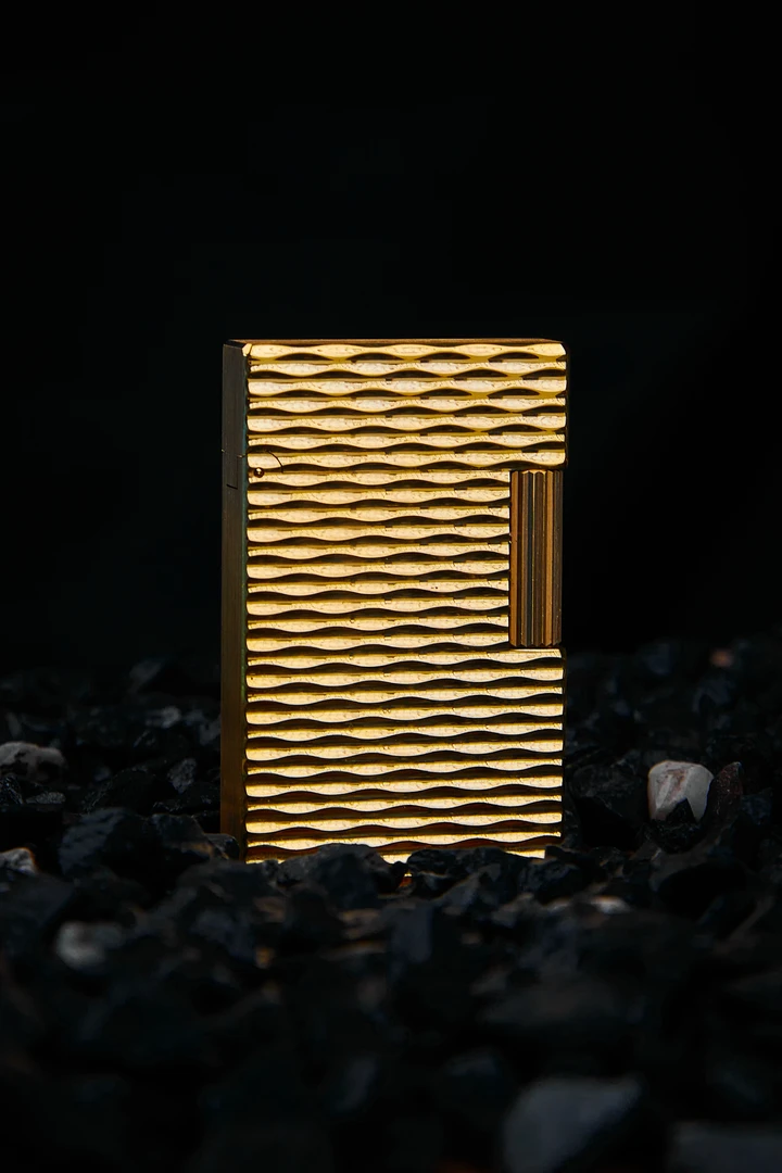 水波纹个性高档朗声机创意时尚幻彩原装蓝冰清脆侧滑钢音翻盖金色