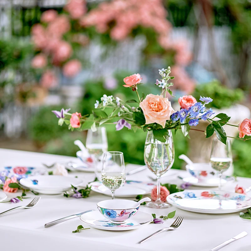 观瓷艺述原创轻奢花样年华24头餐具碗盘家用套装骨瓷餐盘礼盒套装