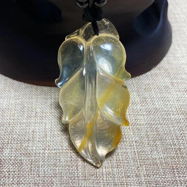 天然水晶黄兔毛金枝玉叶