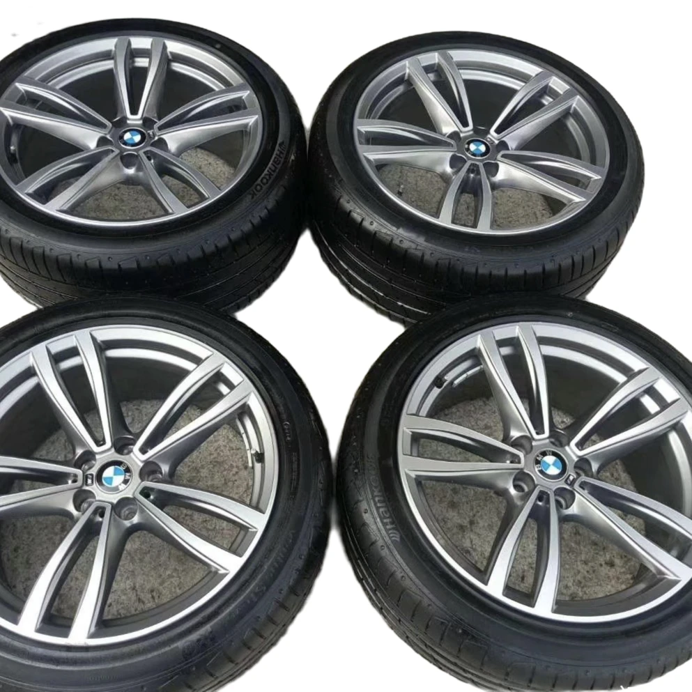 宝马730轮毂19寸，底盘号G12，孔距5×112